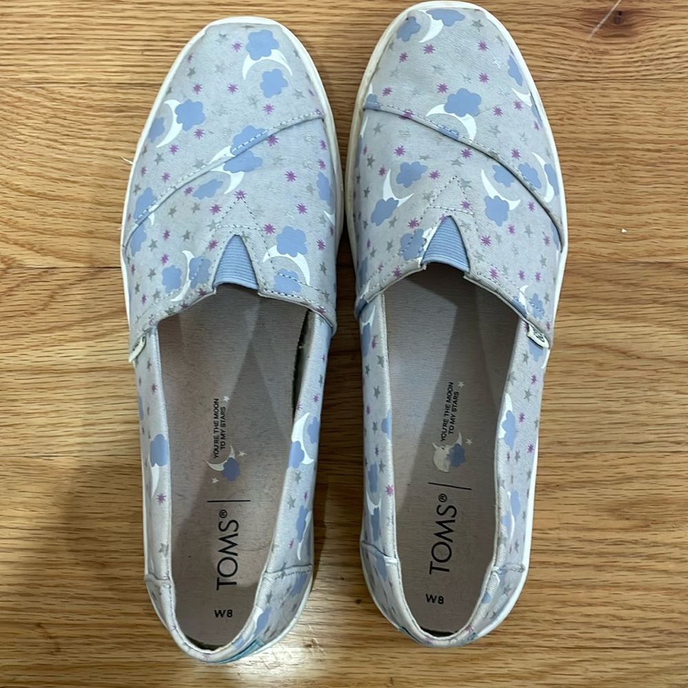 Toms shoes. Lightly worn